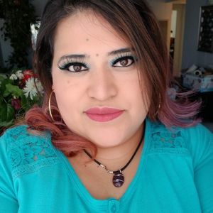 Meet your Posher, Lizzy